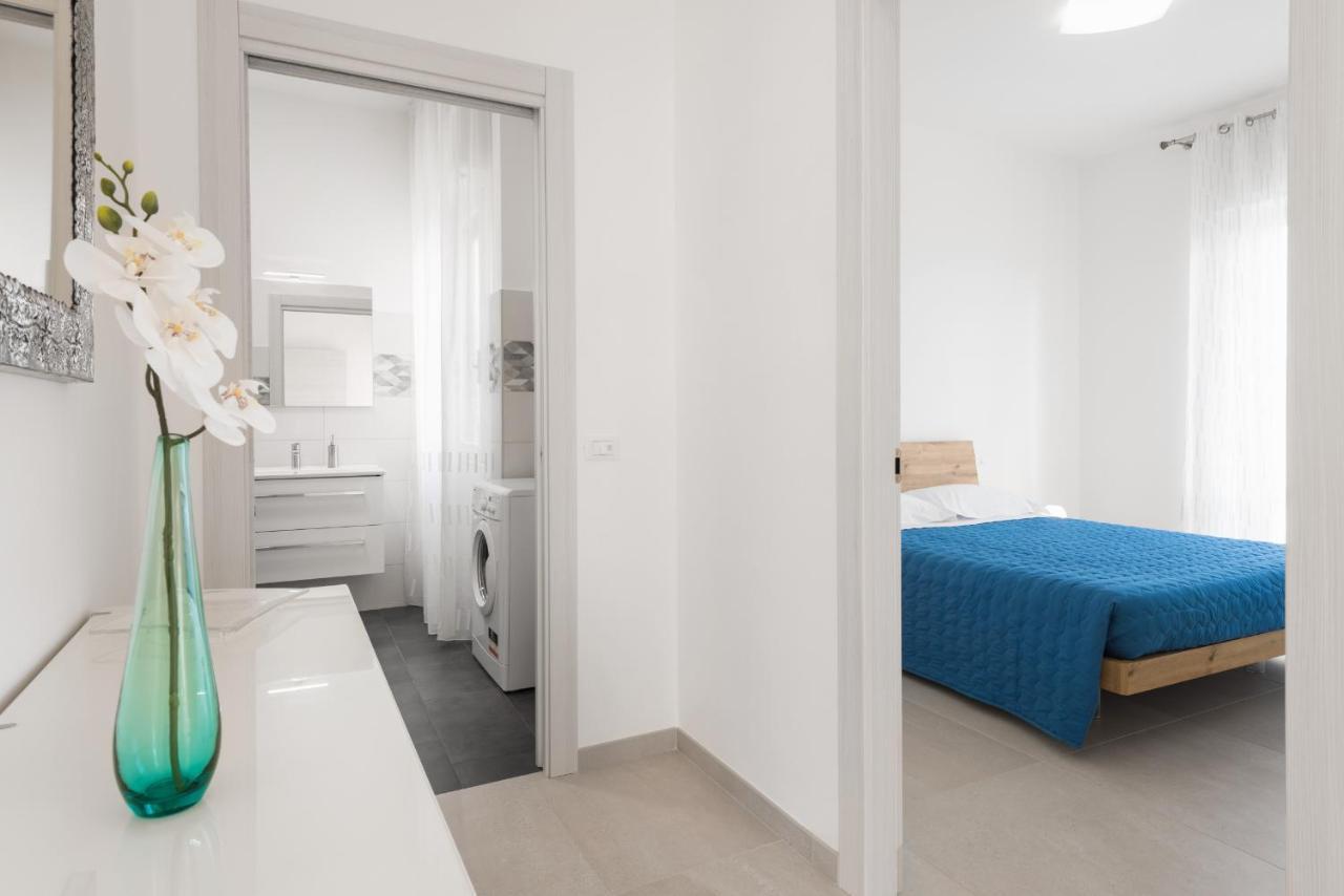 Appartamento Civico40 Luminoso Con Balconi E Garage Privato